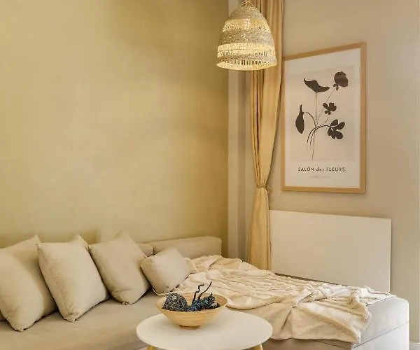 Apartment Sea Stars 1